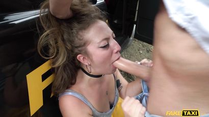 Venom Evil Craves Rough Passion in Dark Intense Play