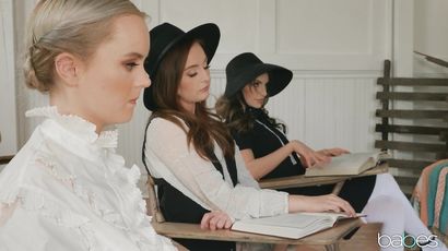 Danni Rivers' Forbidden Lesbian Play in a Wild Bedroom