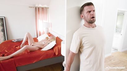 Vince Karter Charms in Wild Handy Blonde Scene