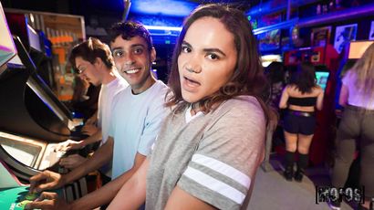 Peter Green's Bold Barcade Adventure with a Passionate Touch