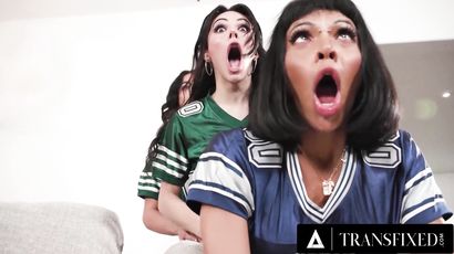 Tess Lyndon and Gina Devine's Outdoor POV Sparks Heat