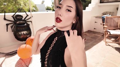 Layla Scarlett's Solo Halloween Passion in Dreamy Bliss