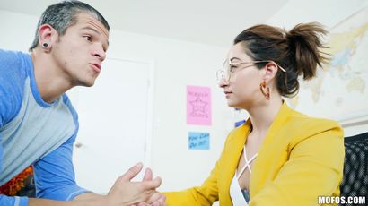 Isabella's Petite Latina Desire in a Wild School Encounter