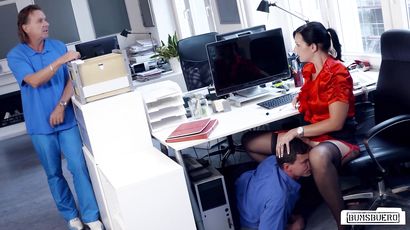 Sina Velvet's Seductive Charm Ignites Office Oral Heat